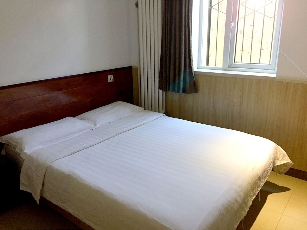 Hostel Yinmo Hotel Beijing Tiananmen Square Branch *